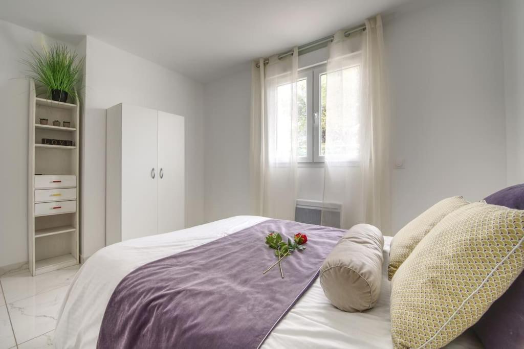 Appartement Appt P2 De 1 A 6 Pers A Rognac Extérieur photo