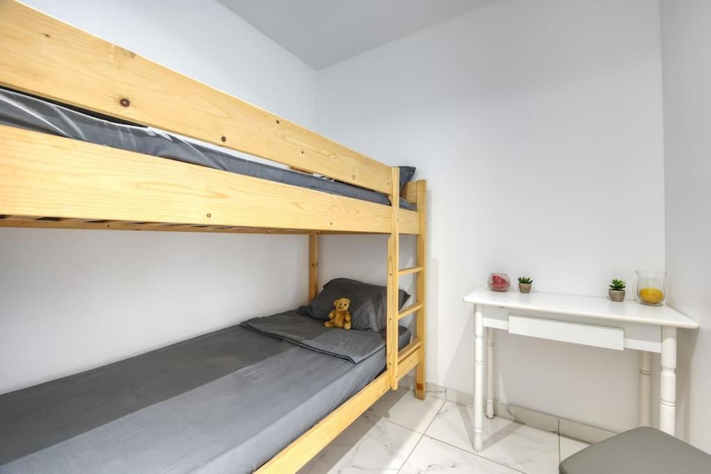 Appartement Appt P2 De 1 A 6 Pers A Rognac Extérieur photo