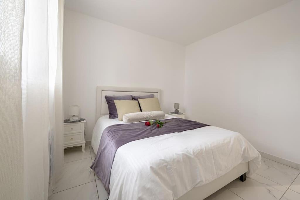 Appartement Appt P2 De 1 A 6 Pers A Rognac Extérieur photo