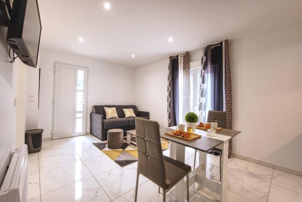 Appartement Appt P2 De 1 A 6 Pers A Rognac Extérieur photo